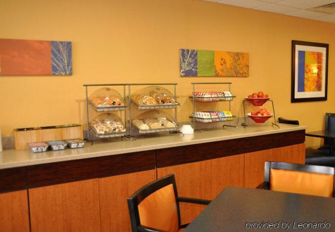 Fairfield Inn & Suites Christiansburg Restaurant photo